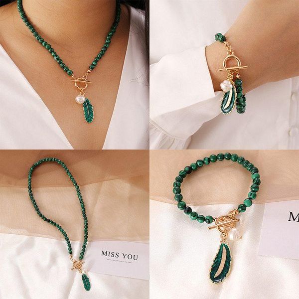 chokers accessories wholesale malachite alloy leaves pearl drop oil women necklace retro fashion green color stone pendant, Golden;silver
chokers accessories wholesale malachite alloy leaves pearl drop oil women necklace retro fashion green color stone pendant, Golden;silver