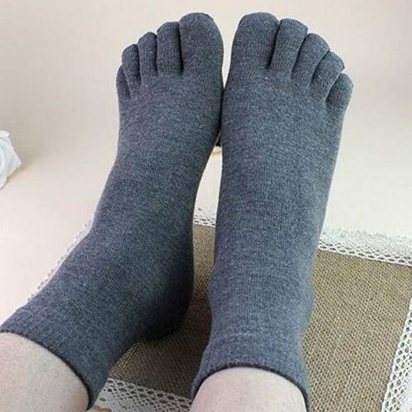men's socks fashion five fingers separated toes cotton solid color comfortable soft casual ankle for men 2021, Black
men's socks fashion five fingers separated toes cotton solid color comfortable soft casual ankle for men 2021, Black