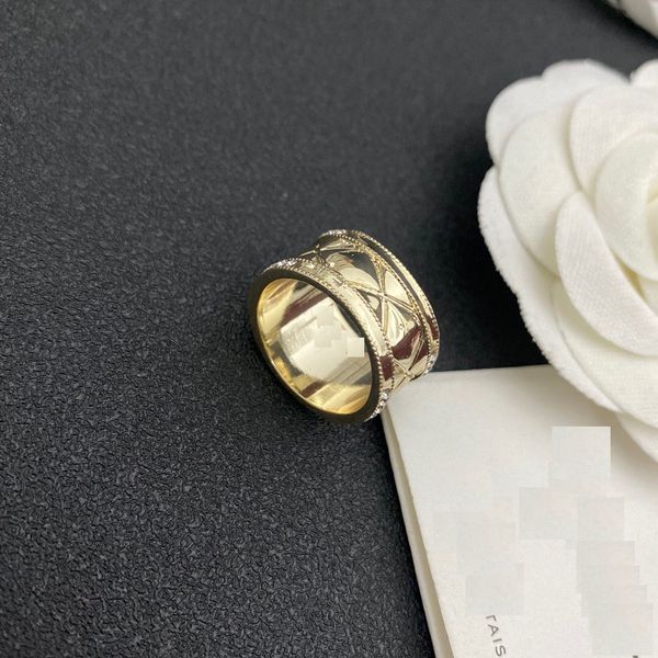 fashion golden diamond letter c with ring berger ladies party wedding couple gift, Golden;silver
fashion golden diamond letter c with ring berger ladies party wedding couple gift, Golden;silver