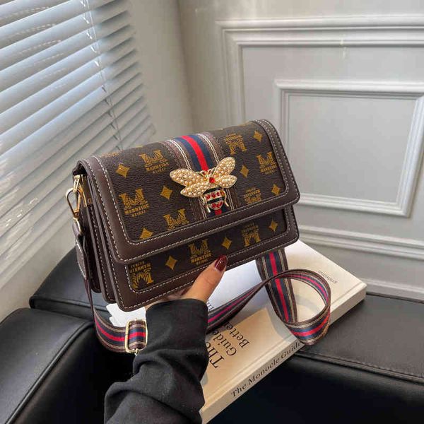 2022 factory wholesale bag women single shoulder messenger women's net red small square bag printing personalized wide shoulder strap
2022 factory wholesale bag women single shoulder messenger women's net red small square bag printing personalized wide shoulder strap