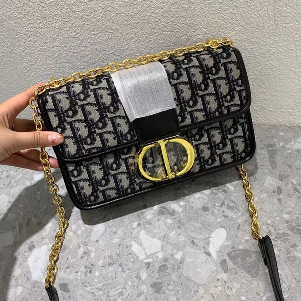 montaigne30, the new chain, is popular this year and will be the main product in the next few seasons crossbody bag ysj
montaigne30, the new chain, is popular this year and will be the main product in the next few seasons crossbody bag ysj