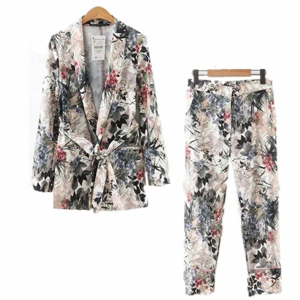 women's two piece pants elegant suits 2021 autumn women long sleeve wiped kimono blazer belt print coat+casual suit vintage sets o, White
women's two piece pants elegant suits 2021 autumn women long sleeve wiped kimono blazer belt print coat+casual suit vintage sets o, White