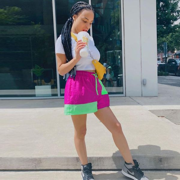 women's shorts color blocking stitching double pocket sports drawstring loose short pant female summer loungewear cool, White;black
women's shorts color blocking stitching double pocket sports drawstring loose short pant female summer loungewear cool, White;black