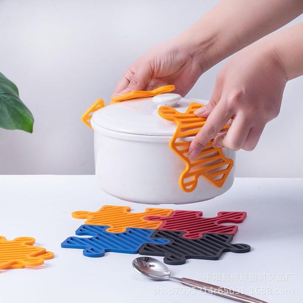 1pc puzzle heat resistant silicone mat coffee table cup mats pad drinks non-slip tableware kitchen accessories & pads
1pc puzzle heat resistant silicone mat coffee table cup mats pad drinks non-slip tableware kitchen accessories & pads