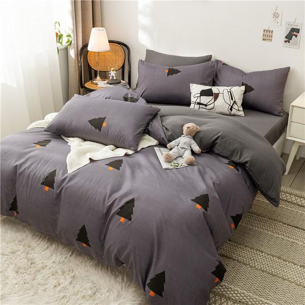 home simple style bed sheet, cover, pillowcase four sets bedding 
home simple style bed sheet, cover, pillowcase four sets bedding