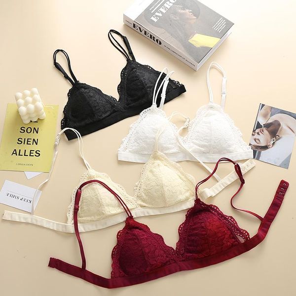 bras women triangle cup bralette solid color lace hem underwear with detachable chest pad, Red;black
bras women triangle cup bralette solid color lace hem underwear with detachable chest pad, Red;black