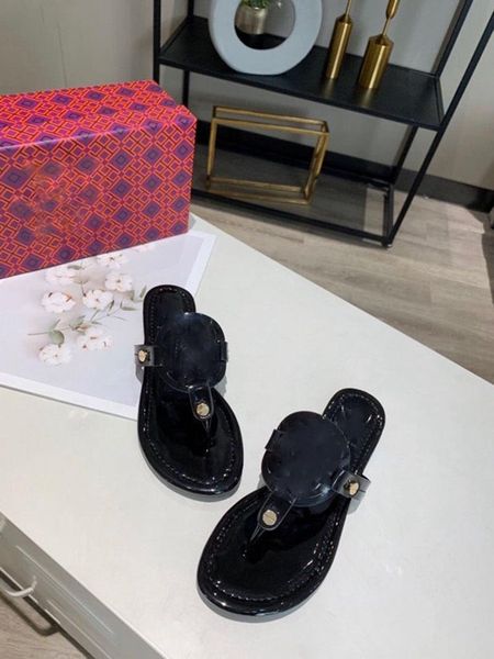 2021 sneakers classic flip-flops indoor luxury kids design flat shoes summer ladies slippers tory sandals, Black;red
2021 sneakers classic flip-flops indoor luxury kids design flat shoes summer ladies slippers tory sandals, Black;red