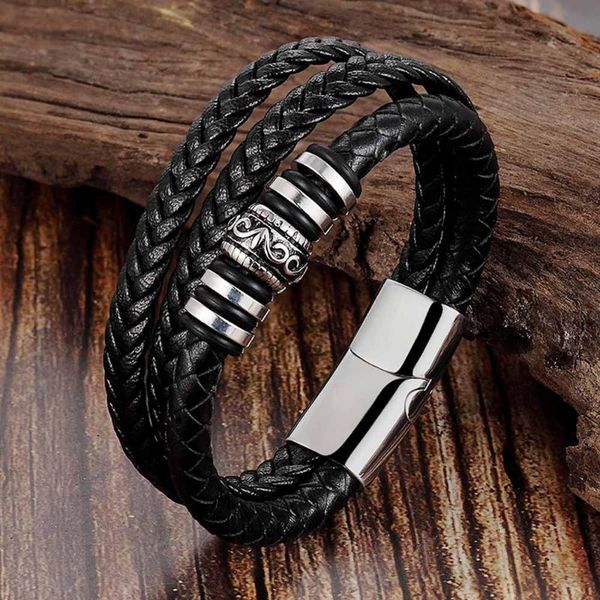 charm bracelets 2021 fashion leather bracelet men weave handmade stainless steel for jewelry gift, Golden;silver
charm bracelets 2021 fashion leather bracelet men weave handmade stainless steel for jewelry gift, Golden;silver