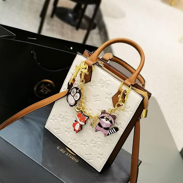 evening bags 2021 fashion single shoulder messenger handbag luxury designer purses and handbags 100% genuine leather bag sac luxe femme
evening bags 2021 fashion single shoulder messenger handbag luxury designer purses and handbags 100% genuine leather bag sac luxe femme