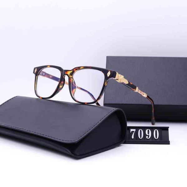 vintage new male and female myopia frame mobile phone flat lens glasses can be equipped with 7090 glasses_outlet8v9a, White;black
vintage new male and female myopia frame mobile phone flat lens glasses can be equipped with 7090 glasses_outlet8v9a, White;black