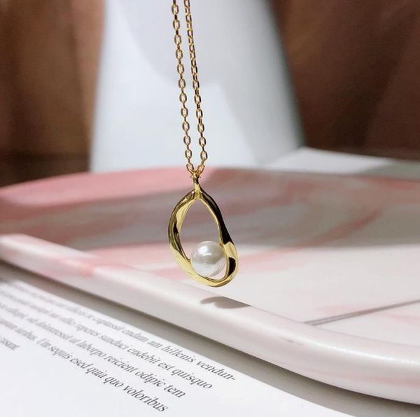 wedding necklace jewelry woman s925 sterling silver whole body plating 18k gold golden broad bean pearl necklace adjustable 
wedding necklace jewelry woman s925 sterling silver whole body plating 18k gold golden broad bean pearl necklace adjustable