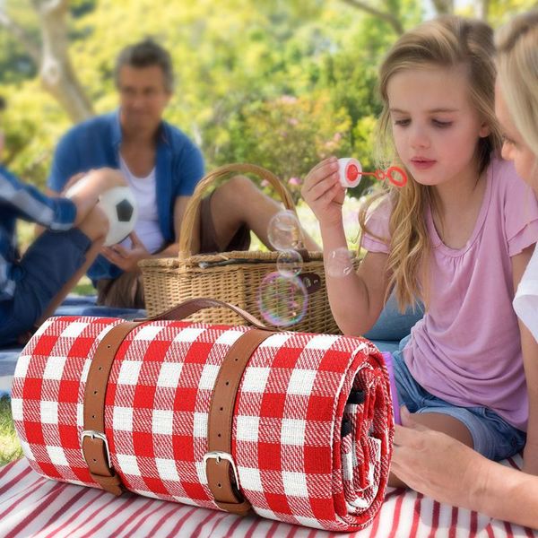 200*150cm outdoor waterproof moistureproof picnic rug foldable baby climbing blanket sand beach camping mat sleeping tent pads
200*150cm outdoor waterproof moistureproof picnic rug foldable baby climbing blanket sand beach camping mat sleeping tent pads