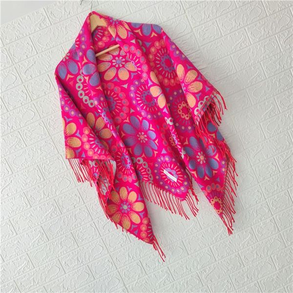 scarves ethnic style square oversize women neckerchief pashmina cashmere shawl lady travel keep warm muffler foulard en soie, Blue;gray
scarves ethnic style square oversize women neckerchief pashmina cashmere shawl lady travel keep warm muffler foulard en soie, Blue;gray