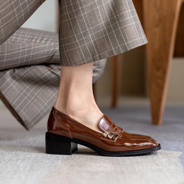 dress shoes genuine patent leather women slip-on casual oxford thick heel fashion spring and autumn pumps size 34-39 handmade, Black
dress shoes genuine patent leather women slip-on casual oxford thick heel fashion spring and autumn pumps size 34-39 handmade, Black