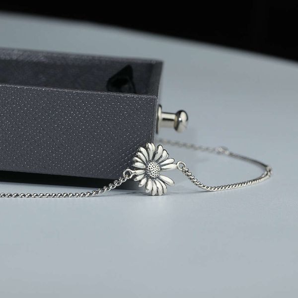 korean version old s925 yintai round bead daisy art model sterling silver foot chain bracelet women's jewelry, Red;blue
korean version old s925 yintai round bead daisy art model sterling silver foot chain bracelet women's jewelry, Red;blue