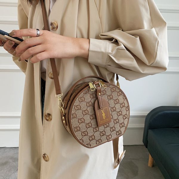 women's bag new fashion simple small round printed leisure messenger style cake handbags
women's bag new fashion simple small round printed leisure messenger style cake handbags