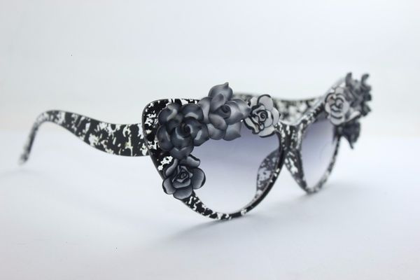 fashion sunglasses fashion sunglasses design women flower sunglasses black &white snowflake frame summer beach cat eye sun glasses ps0119
fashion sunglasses fashion sunglasses design women flower sunglasses black &white snowflake frame summer beach cat eye sun glasses ps0119
