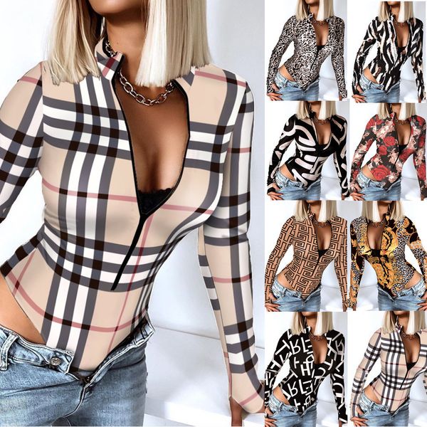 2022 european and american autumn and winter long-sleeved v-neck zipper printed jumpsuit coat women's clothing, Black;white
2022 european and american autumn and winter long-sleeved v-neck zipper printed jumpsuit coat women's clothing, Black;white