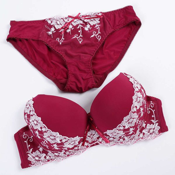 women's brassiere set gathered large size cd cup lace embroidered underwear set, Red;black
women's brassiere set gathered large size cd cup lace embroidered underwear set, Red;black