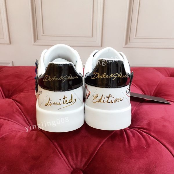 fashion brand casual shoes men low sole canvas shoes leather black white original sole sneakers2023
fashion brand casual shoes men low sole canvas shoes leather black white original sole sneakers2023
