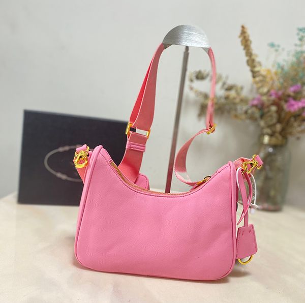 2022 many colors luxurys designers bags fashion pattern satchel shoulder chain crossbody bag purse lady classic style gift neverfull printed
2022 many colors luxurys designers bags fashion pattern satchel shoulder chain crossbody bag purse lady classic style gift neverfull printed