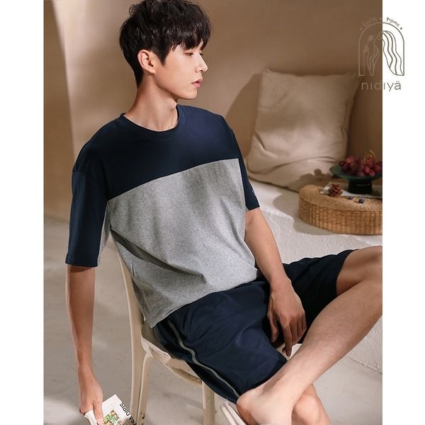nadia 2021 pajamas men's summer new cotton short sleeve simple leisure sports wear home suit, Gray
nadia 2021 pajamas men's summer new cotton short sleeve simple leisure sports wear home suit, Gray