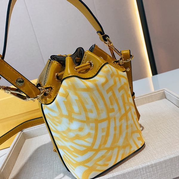 canvas genuine leather drawstring bucket bags designers italy roma brand classic handbags women crossbody totes luxury designer shoulder bag
canvas genuine leather drawstring bucket bags designers italy roma brand classic handbags women crossbody totes luxury designer shoulder bag