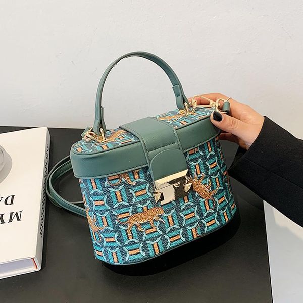 evening bags handbag women's shoulder pu leather crossbody bag for women 2021 summer handbags and purses female travel totes
evening bags handbag women's shoulder pu leather crossbody bag for women 2021 summer handbags and purses female travel totes