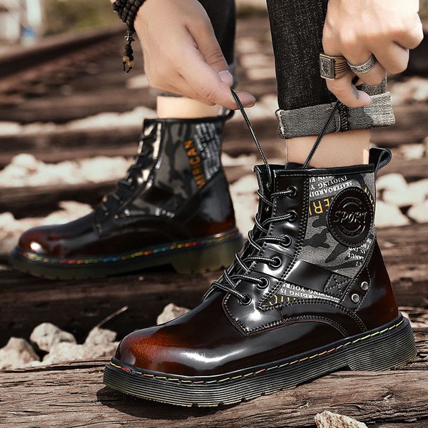 autumn and winter new fashion brown ankle boots men shiny black leather mens boots couple outdoor high martin boots men
autumn and winter new fashion brown ankle boots men shiny black leather mens boots couple outdoor high martin boots men