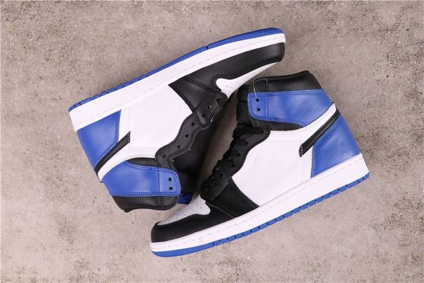 with box jumpman 1 1s men women basketball shoes off union real leather fragment white blue fashion trainers sneakers
with box jumpman 1 1s men women basketball shoes off union real leather fragment white blue fashion trainers sneakers