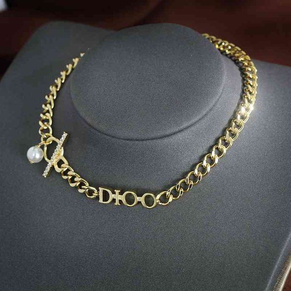 christian/dio necklace d family 2021 letter neck chain female dijia brass wind pearl inlaid diamond, Red;brown
christian/dio necklace d family 2021 letter neck chain female dijia brass wind pearl inlaid diamond, Red;brown