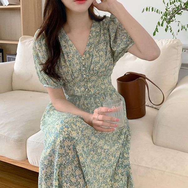 casual dresses vintage floral printing women summer chiffon fashion elegant short sleeve boho beach sundress, Black;gray
casual dresses vintage floral printing women summer chiffon fashion elegant short sleeve boho beach sundress, Black;gray