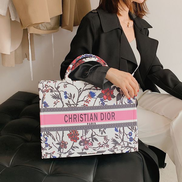 new fashion women's shoulder bag leisure simple large capacity tote bag foreign temperament handbag
new fashion women's shoulder bag leisure simple large capacity tote bag foreign temperament handbag