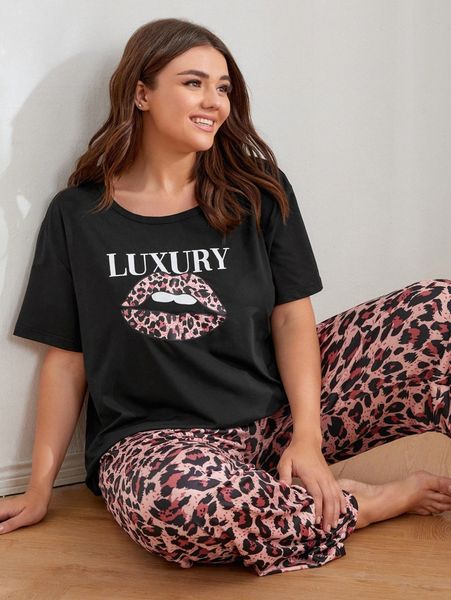 plus lip & letter graphic drop shoulder tee & leopard print pants pj set l0rl#, Black;white
plus lip & letter graphic drop shoulder tee & leopard print pants pj set l0rl#, Black;white