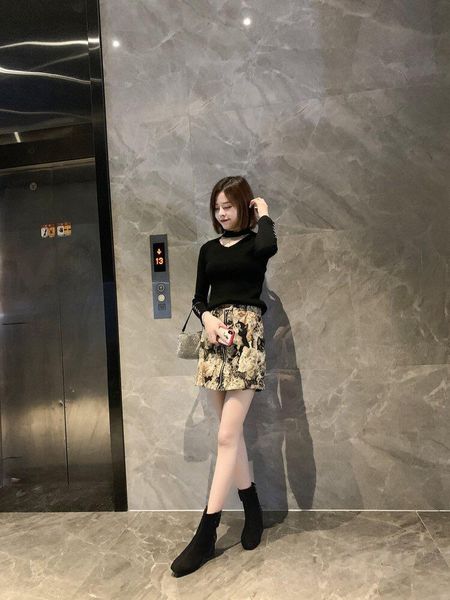boots 2021 autumn and winter comfortable breathable small fragrance style thick-heeled, Black
boots 2021 autumn and winter comfortable breathable small fragrance style thick-heeled, Black