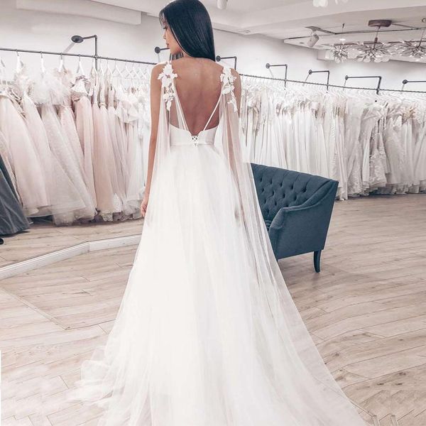 2021 beach wedding dresses bridal gown with spaghetti straps simple lace applique tulle a line backless sweep train custom made vestido de n, White
2021 beach wedding dresses bridal gown with spaghetti straps simple lace applique tulle a line backless sweep train custom made vestido de n, White