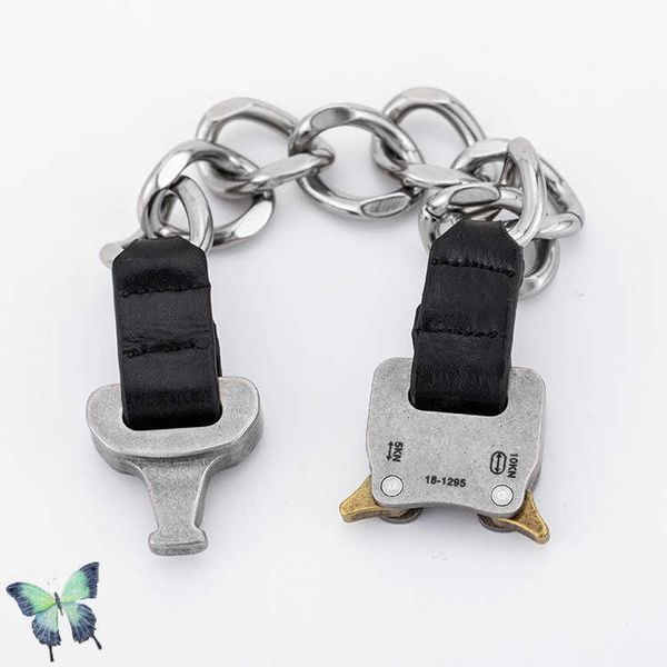 21cm alyx metal buckle bracelets men women rock hiphop alyx stainless steel bracelets q0717, Black
21cm alyx metal buckle bracelets men women rock hiphop alyx stainless steel bracelets q0717, Black