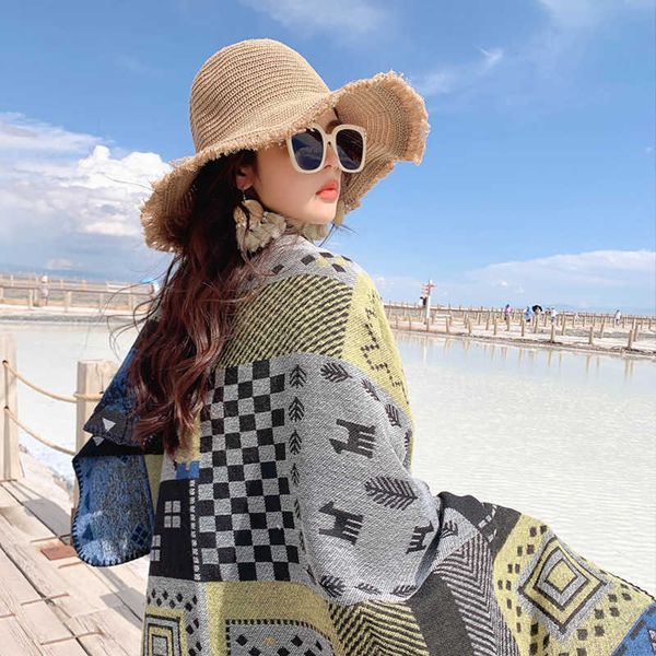 yunnan qinghai lake tourism po split shawl national style scarf women's thickened warm cloak in autumn and winter, Blue;gray
yunnan qinghai lake tourism po split shawl national style scarf women's thickened warm cloak in autumn and winter, Blue;gray