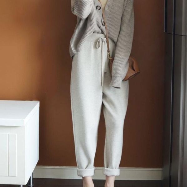 women's pants & capris 2021 autumn winter women casual solid color knitting female warm wide leg ladies loose wool long trousers u506, Black;white
women's pants & capris 2021 autumn winter women casual solid color knitting female warm wide leg ladies loose wool long trousers u506, Black;white