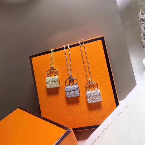 womens men designer necklaces pendant fashion style jewelry accessories bag letter pattern lady link chain necklace with box 3 colors, Silver
womens men designer necklaces pendant fashion style jewelry accessories bag letter pattern lady link chain necklace with box 3 colors, Silver