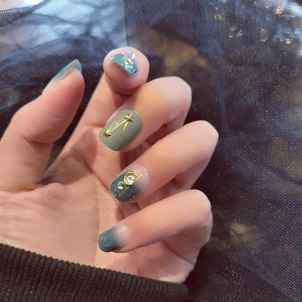 24pcs dark green short ballet false nails bronzing stars moon decoration wearable nail tips press on fake women manicure1, Red;gold
24pcs dark green short ballet false nails bronzing stars moon decoration wearable nail tips press on fake women manicure1, Red;gold