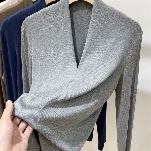 women cotton long sleeve t-shirt v-neck solid color lady tees winter&autumn women's clothing all match female t-shirts 220304, White
women cotton long sleeve t-shirt v-neck solid color lady tees winter&autumn women's clothing all match female t-shirts 220304, White