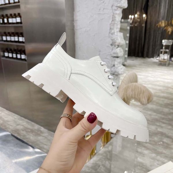 latest women designer shoes loafers martin sneakers open-edge beaded cowhide upper silk cow lining non-slip wear-resistant rubber outsole wh, Black
latest women designer shoes loafers martin sneakers open-edge beaded cowhide upper silk cow lining non-slip wear-resistant rubber outsole wh, Black