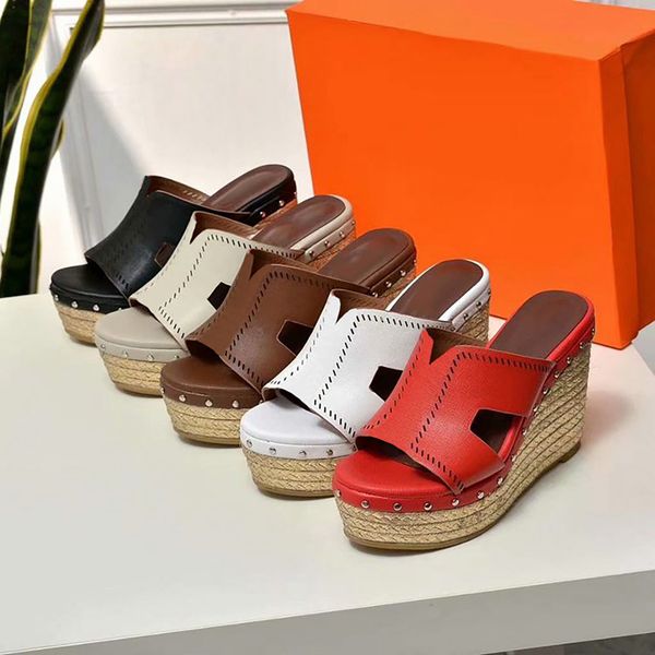 2021 designer luxury women thick bottom slippers classic h leather sandals flat fashion casual shoes beach party wedding with box, Black
2021 designer luxury women thick bottom slippers classic h leather sandals flat fashion casual shoes beach party wedding with box, Black
