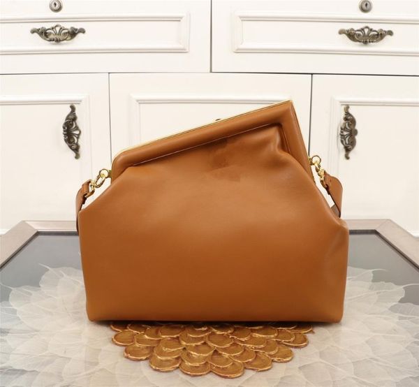 evening bags 6052 the embroidery bolsa feminina shopping luxury women shoulder female leather chain handbags
evening bags 6052 the embroidery bolsa feminina shopping luxury women shoulder female leather chain handbags