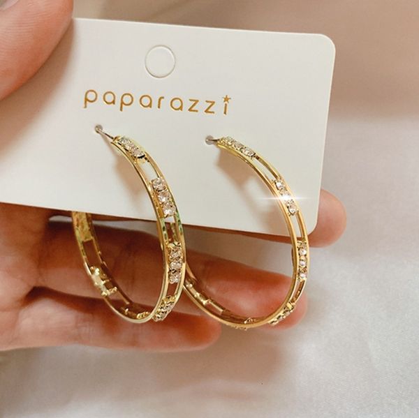 metal needle 925 c-shaped silver earrings women's fashion versatile exaggerated light luxury micro inlaid zircon net red, Golden;silver
metal needle 925 c-shaped silver earrings women's fashion versatile exaggerated light luxury micro inlaid zircon net red, Golden;silver