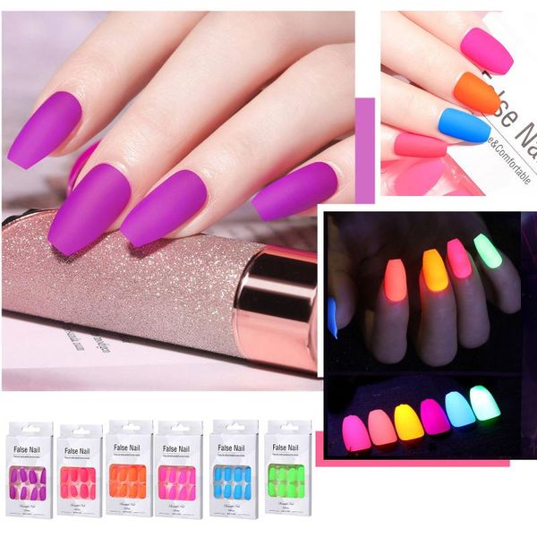 false nails short fluorescent luminous nail patch wearing solid color manicure decoration, Red;gold
false nails short fluorescent luminous nail patch wearing solid color manicure decoration, Red;gold