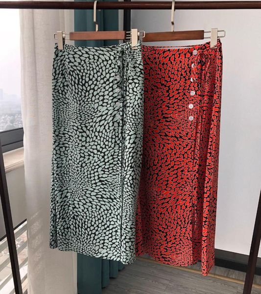 skirts 2021 women's wrap midi skirt lip print one-piece split a-line high waist spring summer, Black
skirts 2021 women's wrap midi skirt lip print one-piece split a-line high waist spring summer, Black