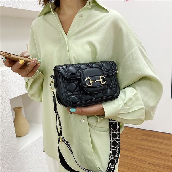 design jewelry women new korean summer fashion single shoulder embroidered thread women's bag saddle messenger bag
design jewelry women new korean summer fashion single shoulder embroidered thread women's bag saddle messenger bag