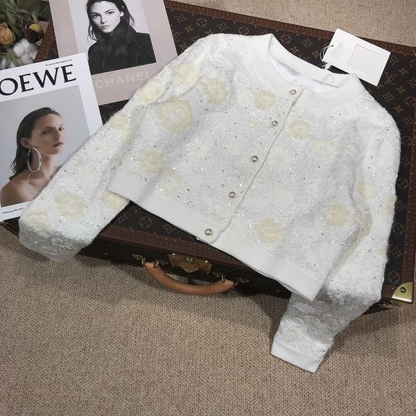 2021 winter handmade crystals sequins short women coats designer solid flowers embroidery 100% cashmere women's cardigans linling 100%, Black;brown
2021 winter handmade crystals sequins short women coats designer solid flowers embroidery 100% cashmere women's cardigans linling 100%, Black;brown